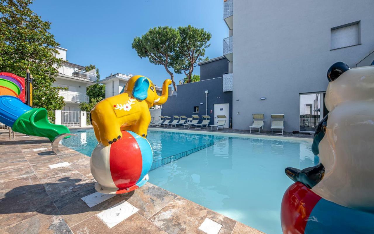 Residence Filmare Riccione Ngoại thất bức ảnh