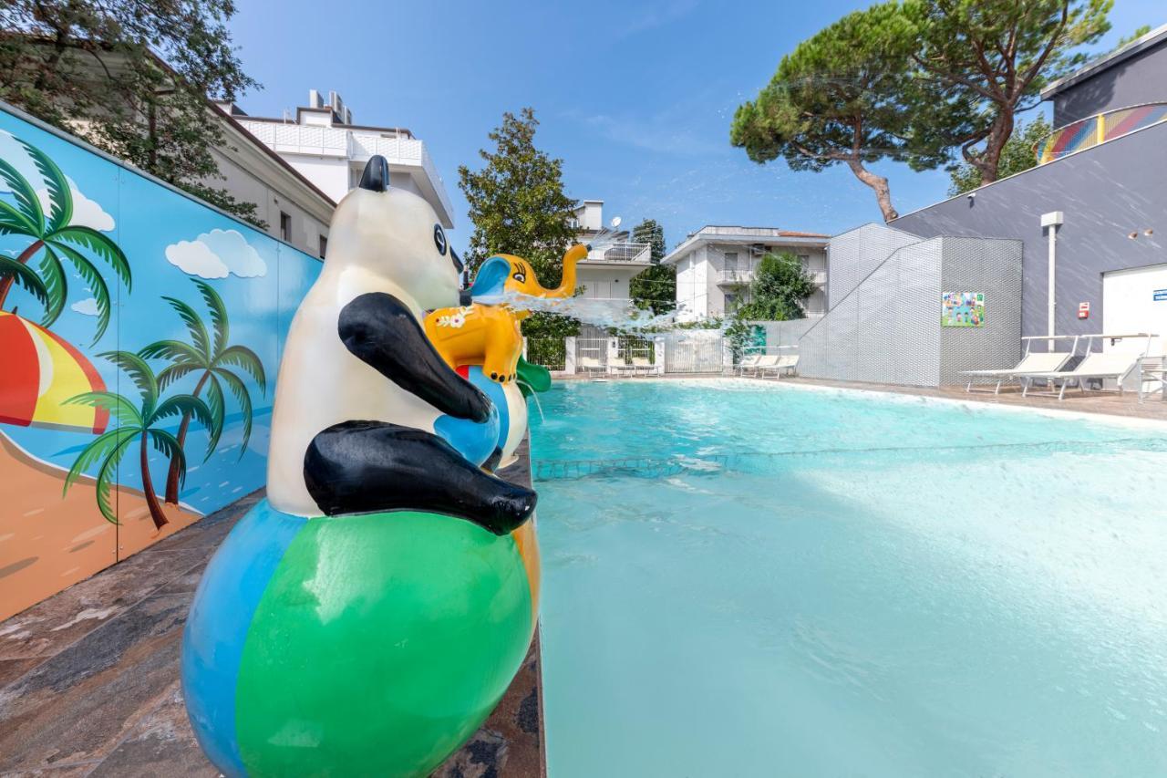 Residence Filmare Riccione Ngoại thất bức ảnh